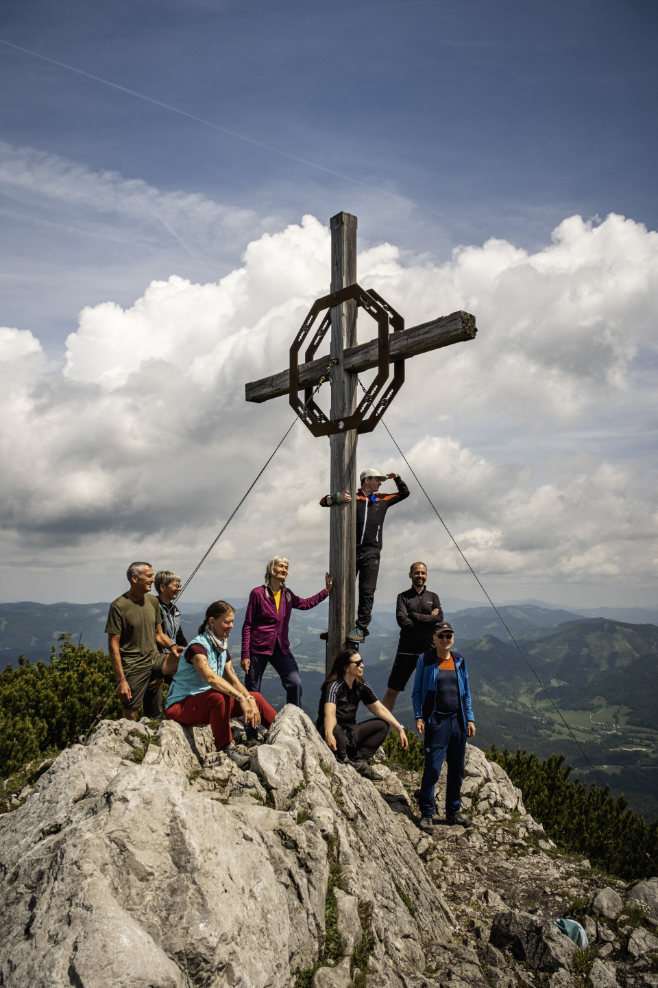Gipfelfoto der Meidlinger Wandergruppe auf der Gemeindealpe